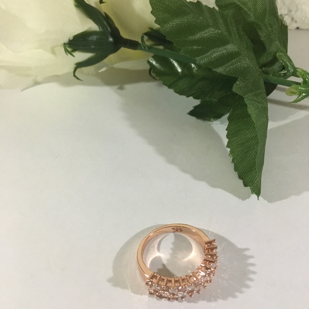 RGP CRYSTAL RING SIZE 7 - Picture 3 of 7